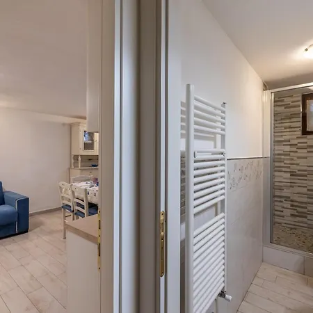 Casa Al Ponte Dei Marmi - Few Km To Sea - Happy Casa vacanze