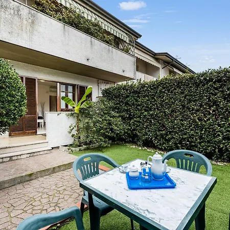 Casa Al Ponte Dei Marmi - Few Km To Sea - Happy Casa vacanze
