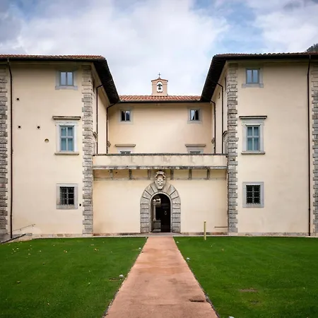 Casa Al Ponte Dei Marmi - Few Km To Sea - Happy Casa vacanze *